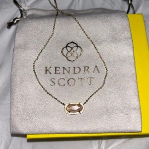 Kendra Scott Eliza Gold Pendant Necklace in Rose Quartz